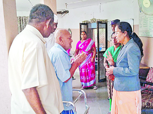 వేసవి శిబిరాలతో విద్యార్థులకు మేలు
1