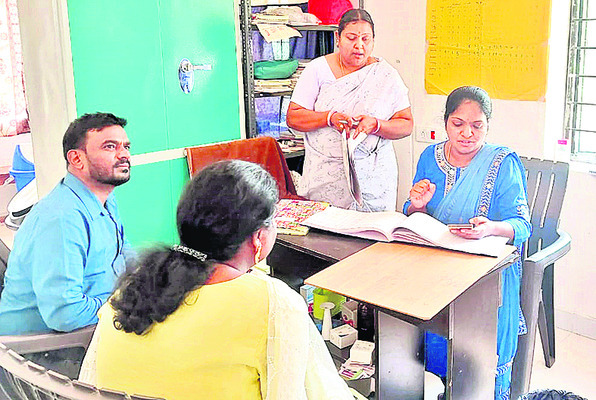 జిల్లా కోర్టు ప్రధాన  పాలనాధికారిగా మాధవి2