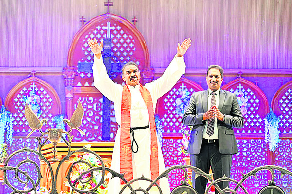 ఏసుక్రీస్తు అందరికీ దేవుడు1