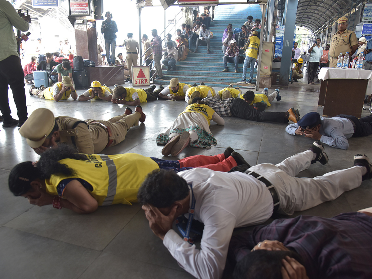 Mock Drill at Hyderabad Photos29