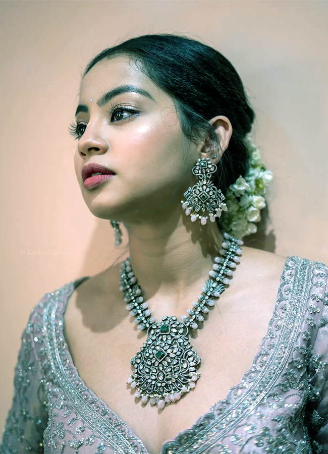 Tollywood Actress Shriya Kontham Viral photos 3
