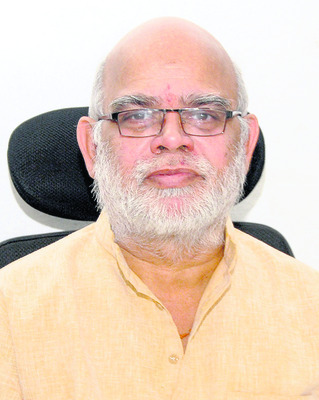 ‘మోడల్’లో ఇంటర్ ప్రవేశాలు1