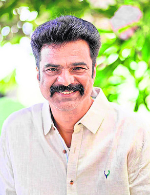 ఢీసీసీబీ1