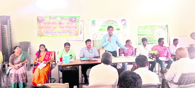 ప్రధాన కూడళ్లలో పోలీసుల విస్తృత తనిఖీలు
1