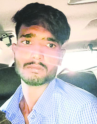 మొబైల్ స్నాచింగ్ కోసం బైక్ చోరీ.. 1
