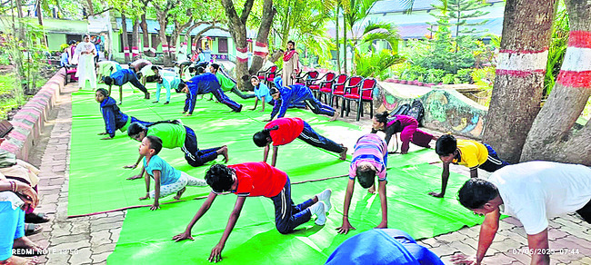 యోగాతో మానసిక ఉల్లాసం 1