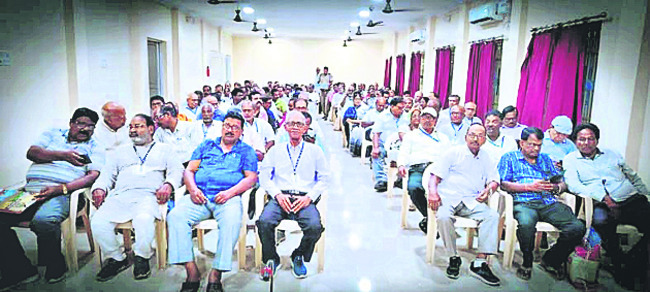 ఒంటరి పెద్దలకు సహాయం 1
