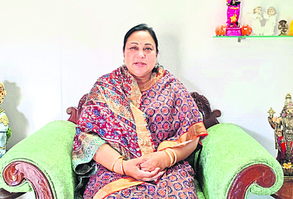 కుట్టు మిషన్ల శిక్షణ పేరిట మోసం 1