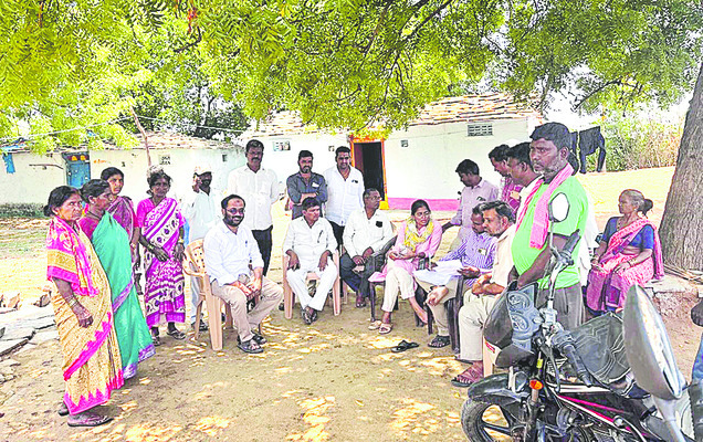 ట్యాక్స్ కట్టేవారు అనర్హులు1