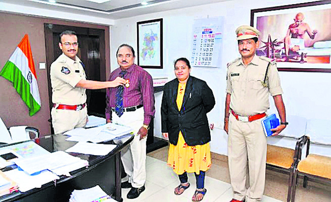 అతి ఉత్కష్ట సేవా పతకం1
