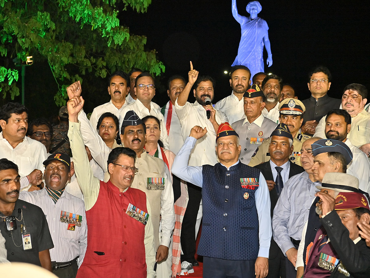 హైదరాబాద్ : సైన్యానికి సంఘీభావం..సీఎం రేవంత్‌ క్యాండిల్ ర్యాలీ (ఫొటోలు ...