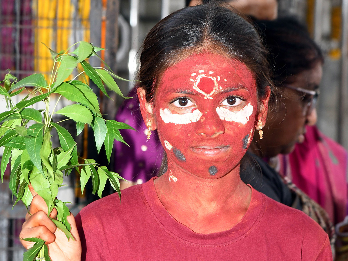 Devotees : Tirupati Gangamma Jatara Festival Photos13