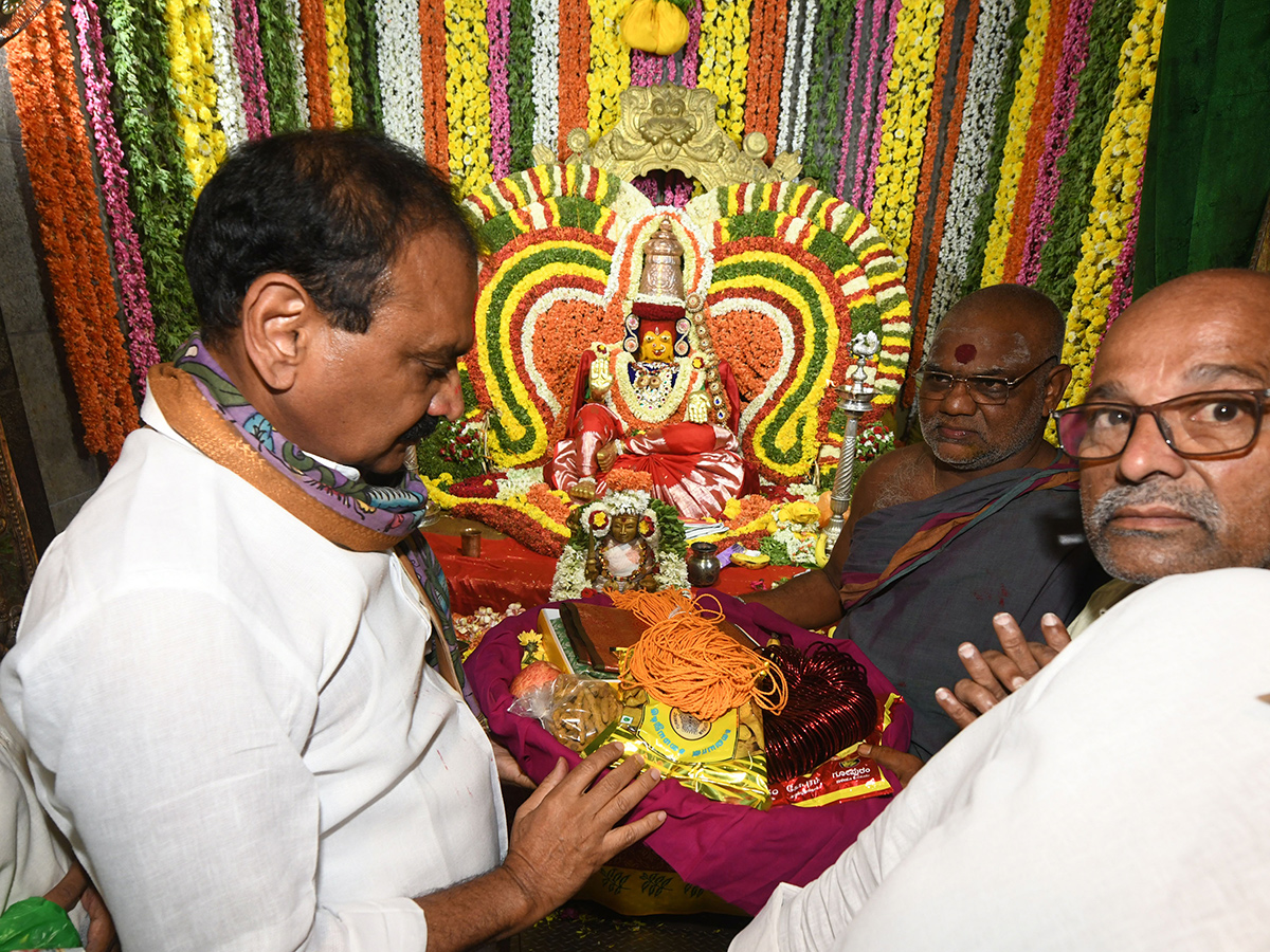 Devotees : Tirupati Gangamma Jatara Festival Photos2