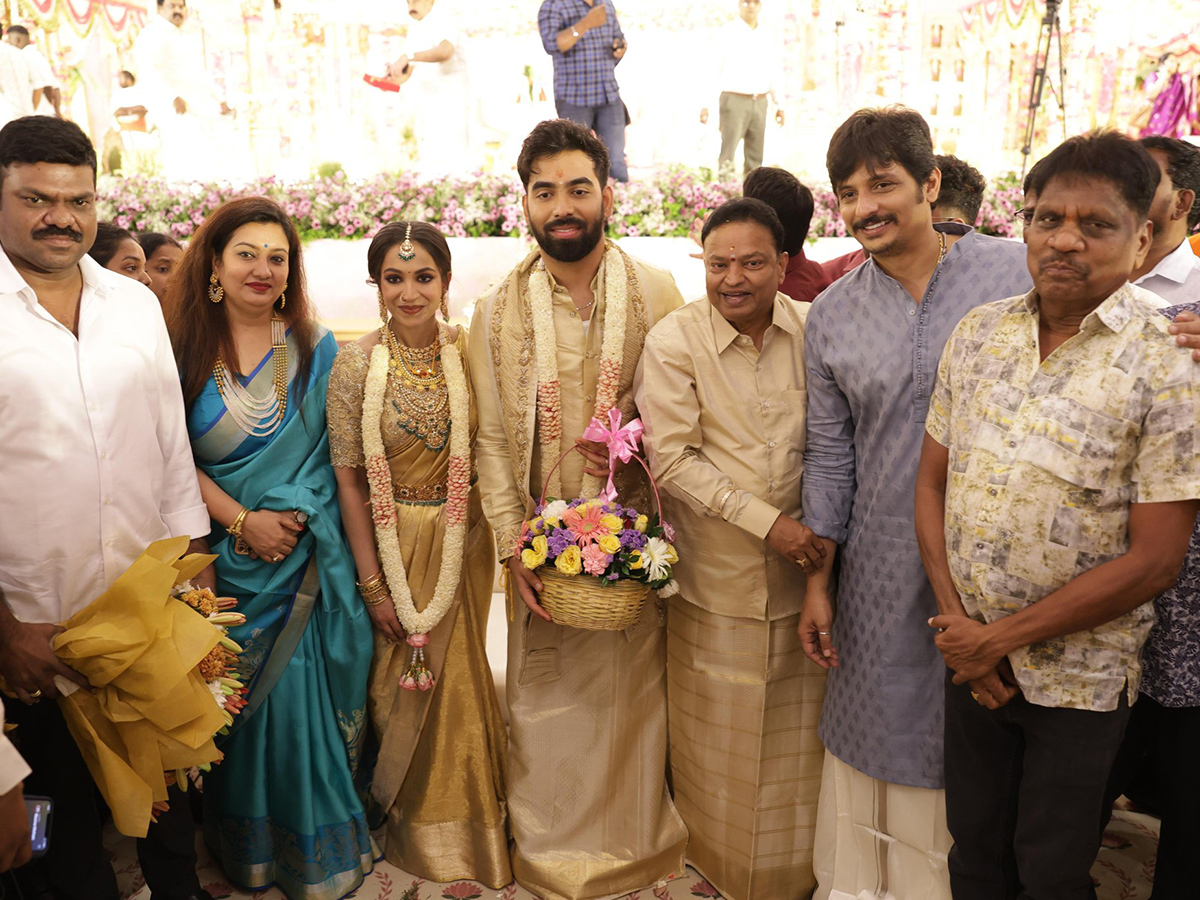 Dr IshariK Ganesh Daughter Preethaa Weds Lushvin Kumar Wedding Ceremony10
