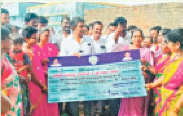 మహిళలను వంచించి ముంచేసిన చంద్రబాబు
2