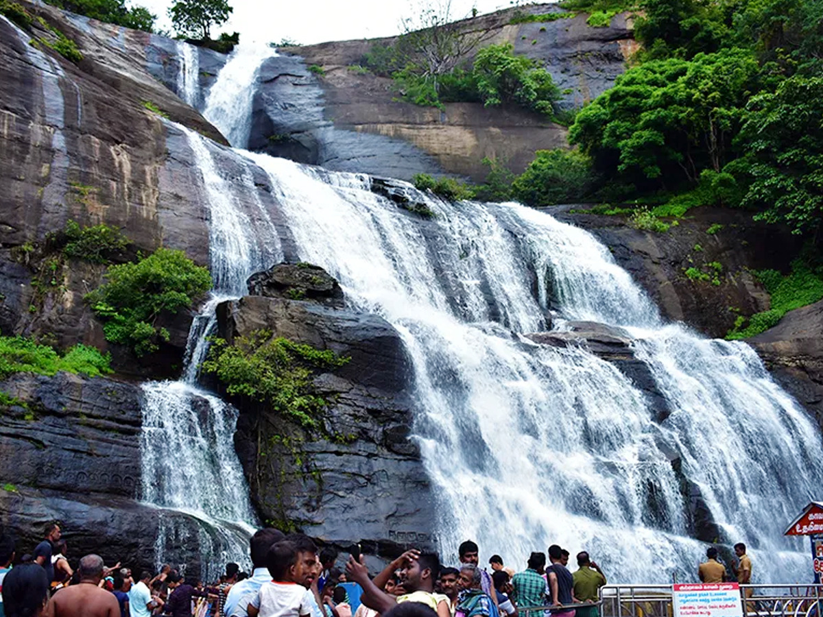 Have you seen these waterfalls in the tamilnadu2