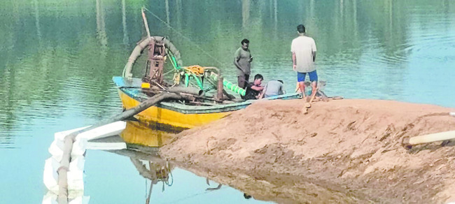 ఇసుకాసురులు2