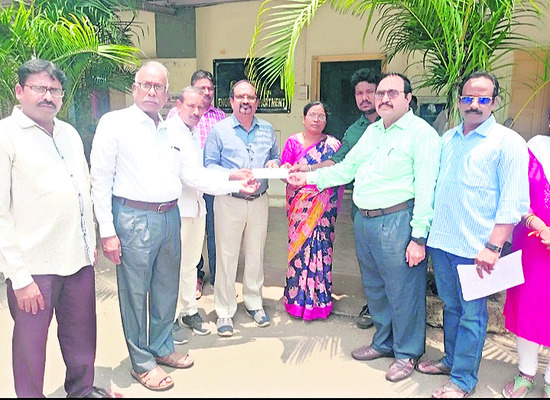 అక్రమ కట్టడం తొలగింపు2