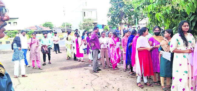 ముత్తంగి అలంకరణలో రామయ్య1