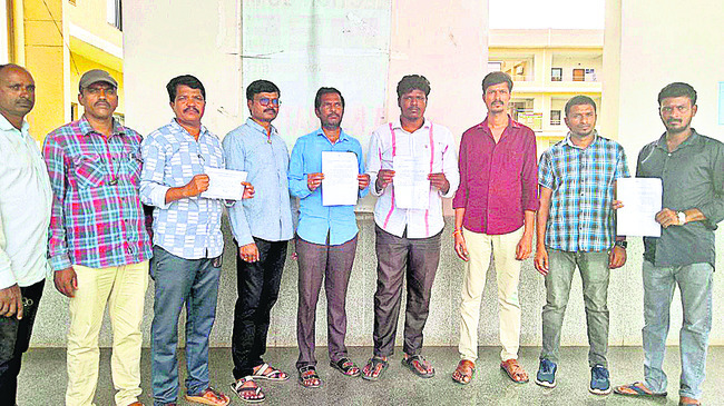 గోడు చెప్పుకున్నా.. గోస తీరడం లేదు! 1