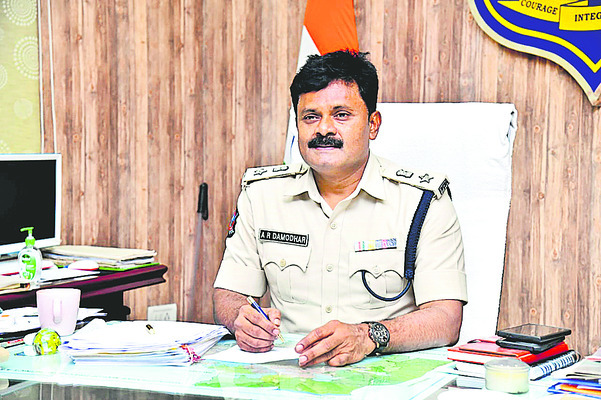 ఉద్యోగం పేరుతో రూ.5.50 లక్షలకు టోకరా1