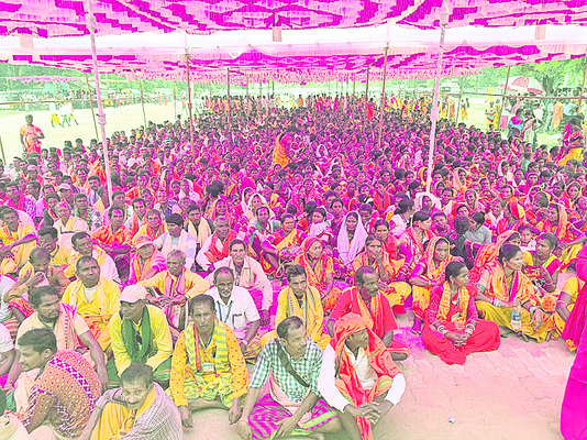 ఘనంగా జానపద కళా సమ్మేళనం 2