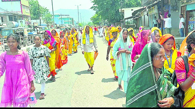 ఘనంగా జానపద కళా సమ్మేళనం 1