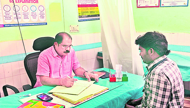 ఈజీఎస్ పనుల పరిశీలన2