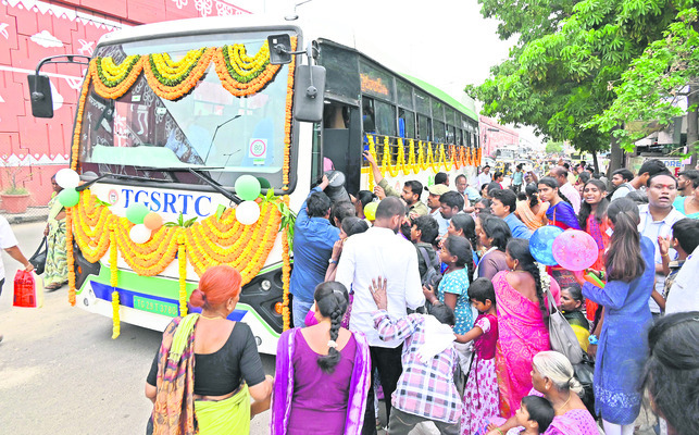 ప్రభుత్వ సంస్థలను కాపాడుతాం2