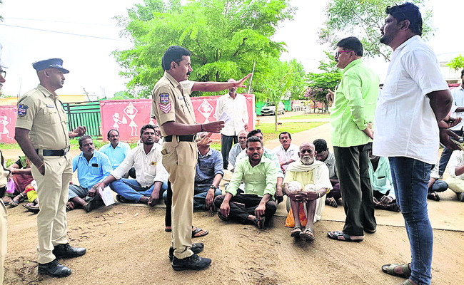 మట్టి తవ్వకాలపై విచారణ3