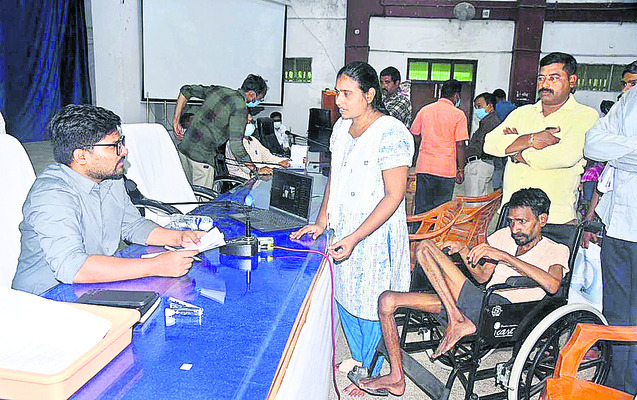 అర్జీదారులు సంతృప్తి చెందేలా పరిష్కారం1