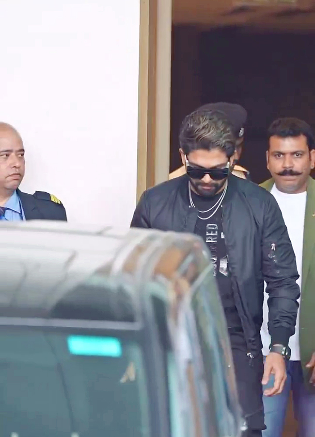 Allu Arjun spotted with new look at Mumbai Airport, Viral Photos8