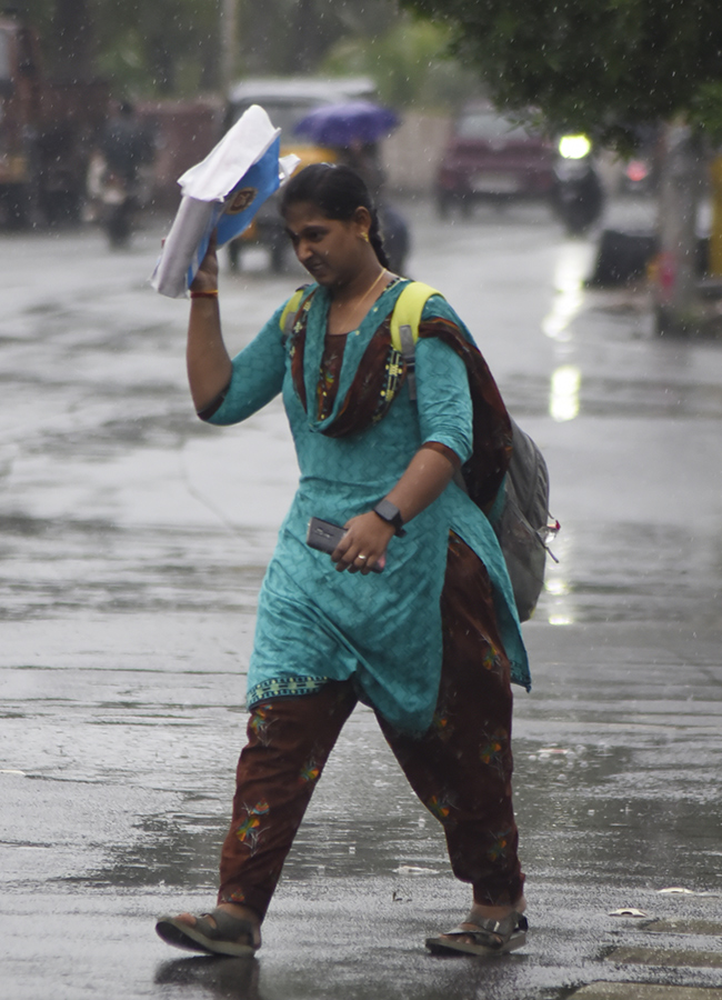 Heavy Rain Fall in Srikakulam Photos9