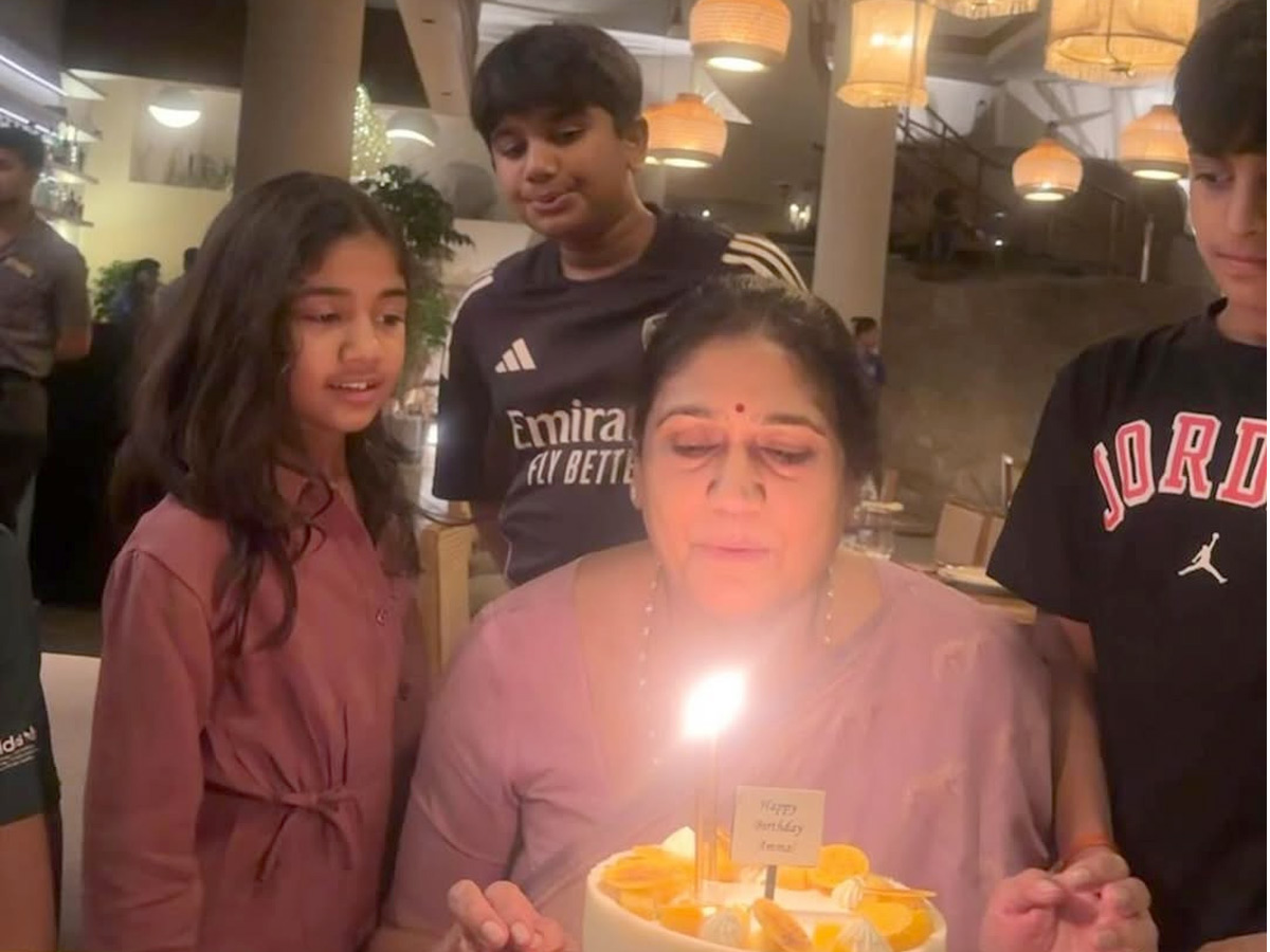 Hero Allu Arjun WIfe Allu Sneha Remembers Summer Days Photos4