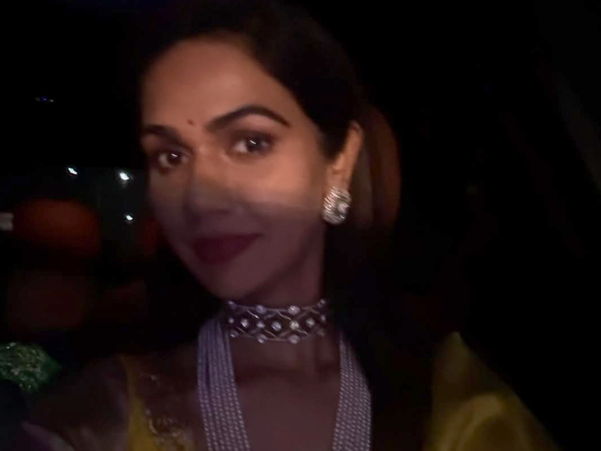 Hero Allu Arjun WIfe Allu Sneha Remembers Summer Days Photos16