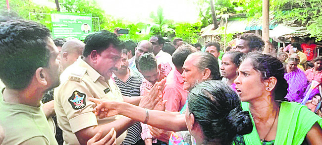ఉన్మాదిని ఉరితీయండి 1