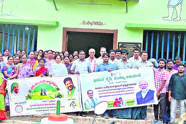 కార్మికులకు బీమా తప్పనిసరి1