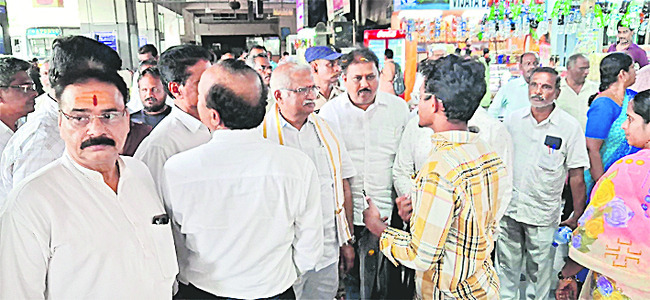 Nellore APSRTC Zone Chairman Suresh Reddy1