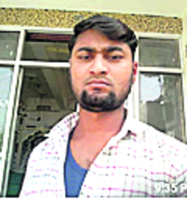 రోడ్డు ప్రమాదంలో ఇద్దరు యువకుల మృతి1