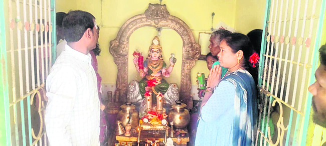 ఘనంగా మోదమ్మ అనుపు ఉత్సవం2