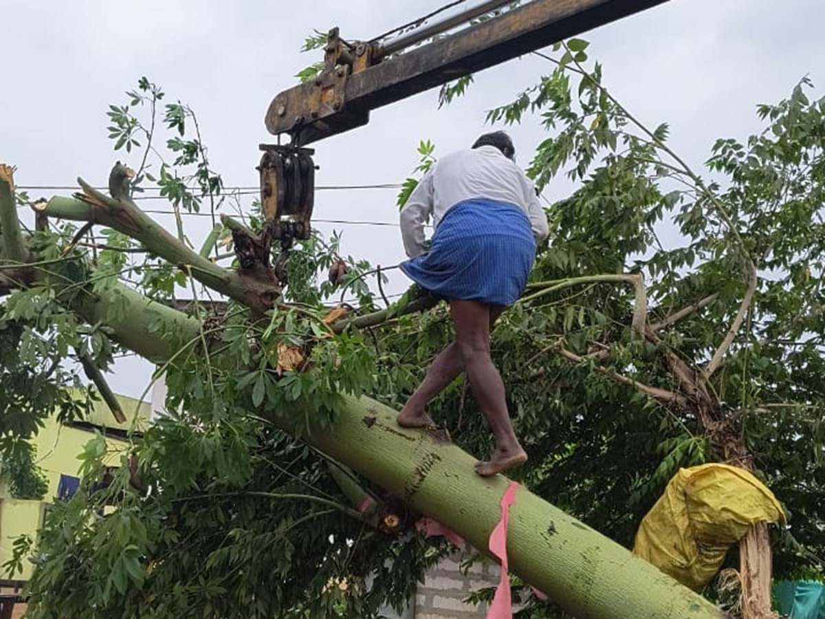 Heavy Hail Storm Rain Lashes In Nizamabad 16