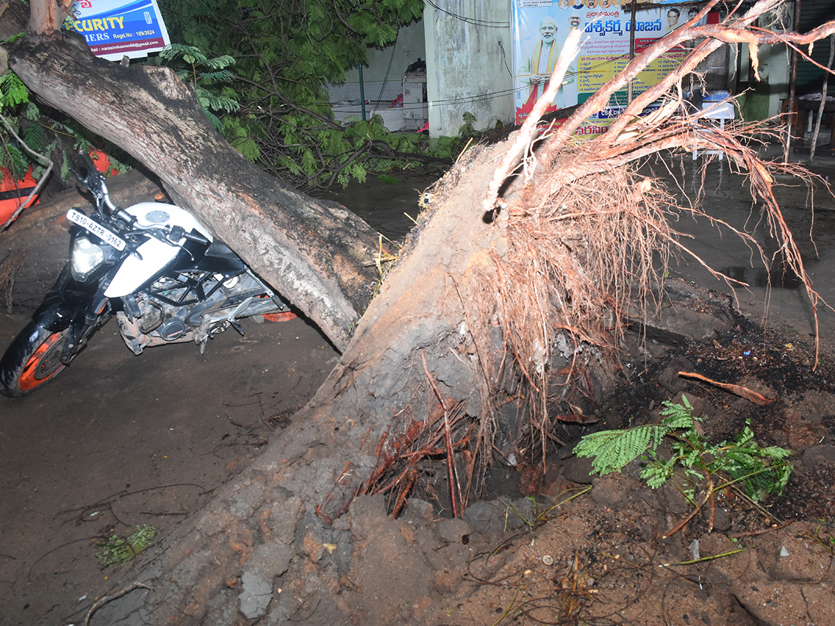 Heavy Hail Storm Rain Lashes In Nizamabad 19