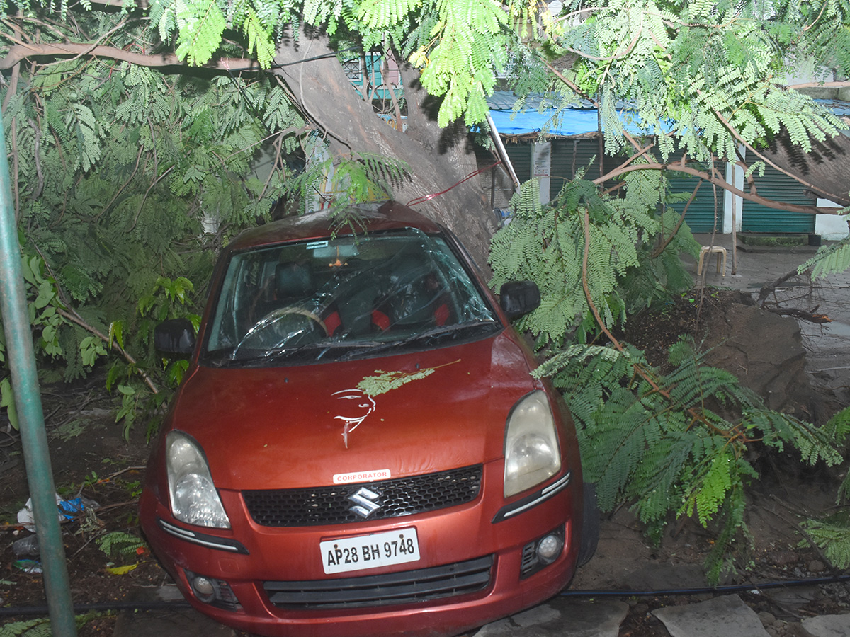 Heavy Hail Storm Rain Lashes In Nizamabad 3
