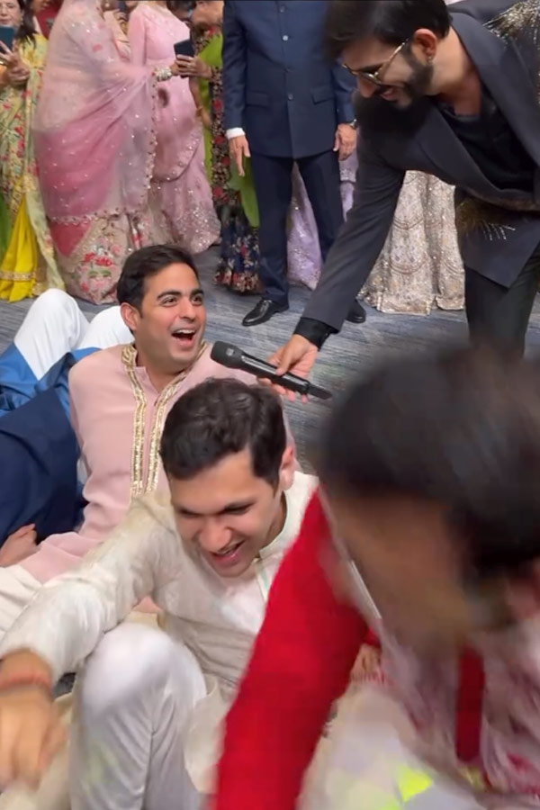Mukesh Ambani family enjoys at friends wedding Photos 10