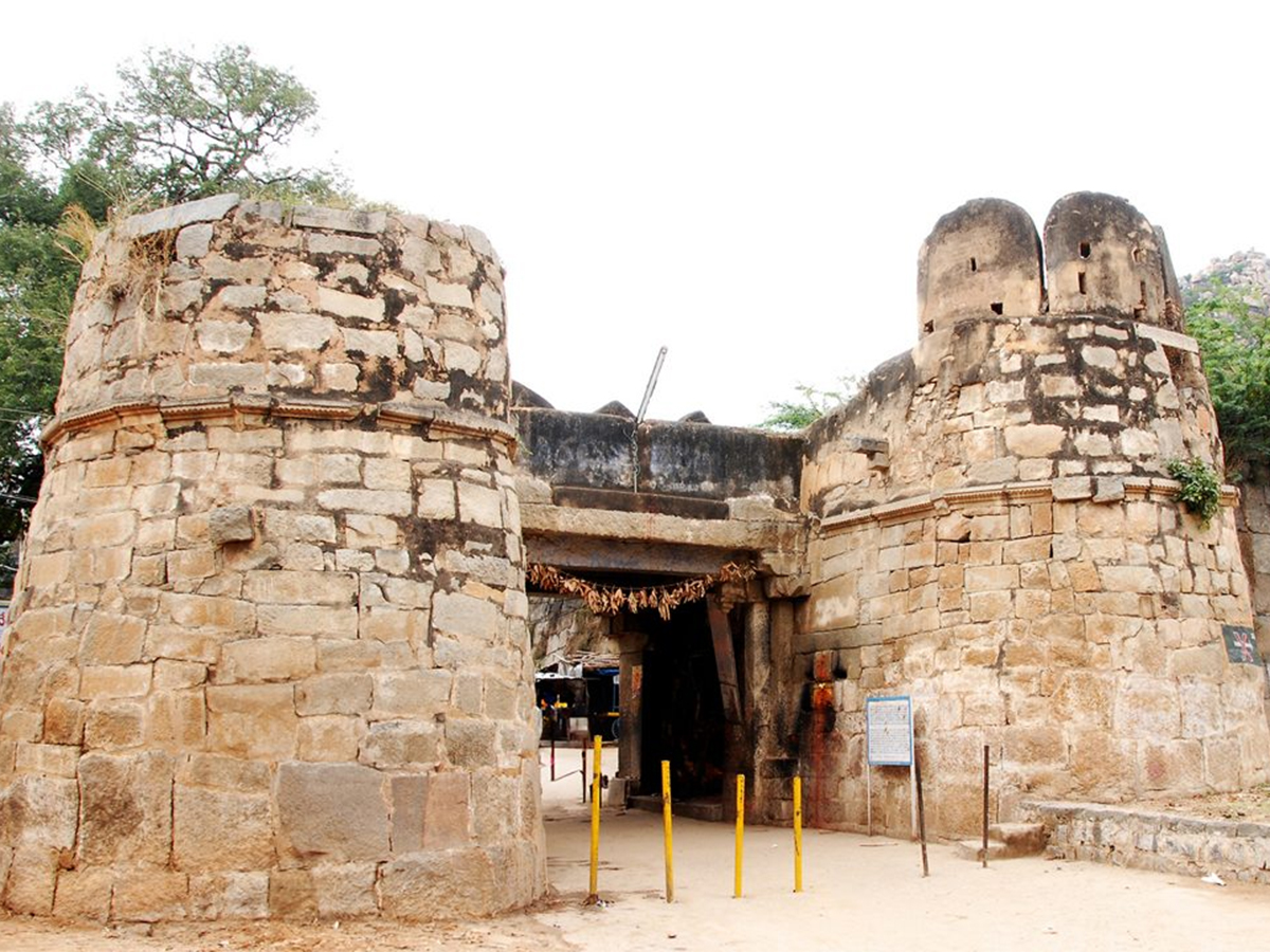 Penukonda is situated in Anantapur district of Andhra Pradesh4