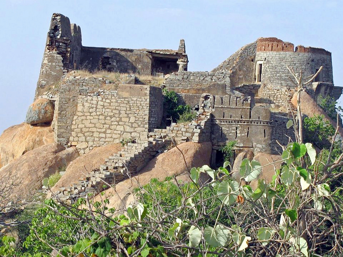 Penukonda is situated in Anantapur district of Andhra Pradesh7