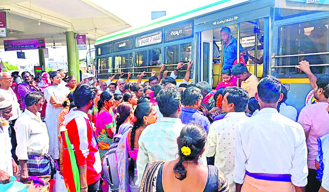ఆటలకు బై.. పాఠాలకు సై 2