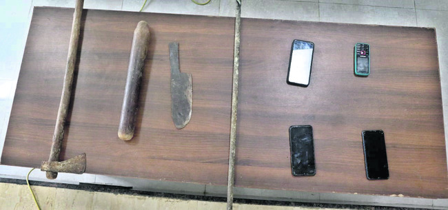 వివాహేతర సంబంధమే కారణం1