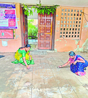 ప్రముఖులు చదివిన పాఠశాల 1