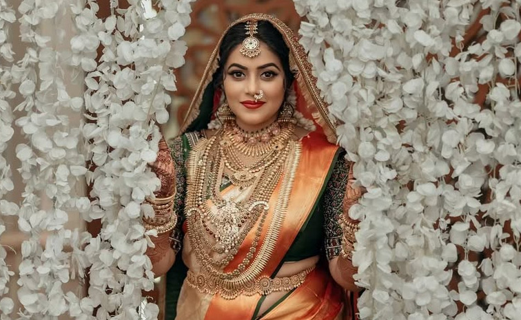 Actress poorna emotional post on wedding Anniversary Day Photos16